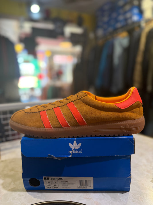 Adidas Bermuda (B85270) – Solar Gold/Orange – UK 12