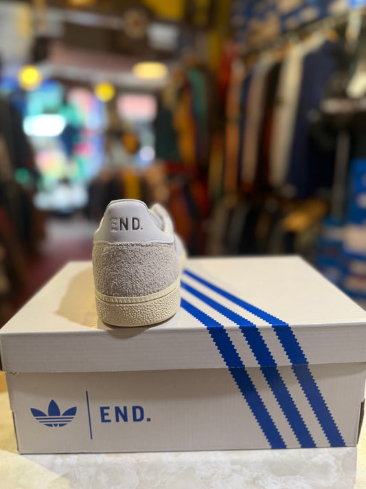 Adidas Manchester END MIG grey and white trainer UK 8.5 with tags and box