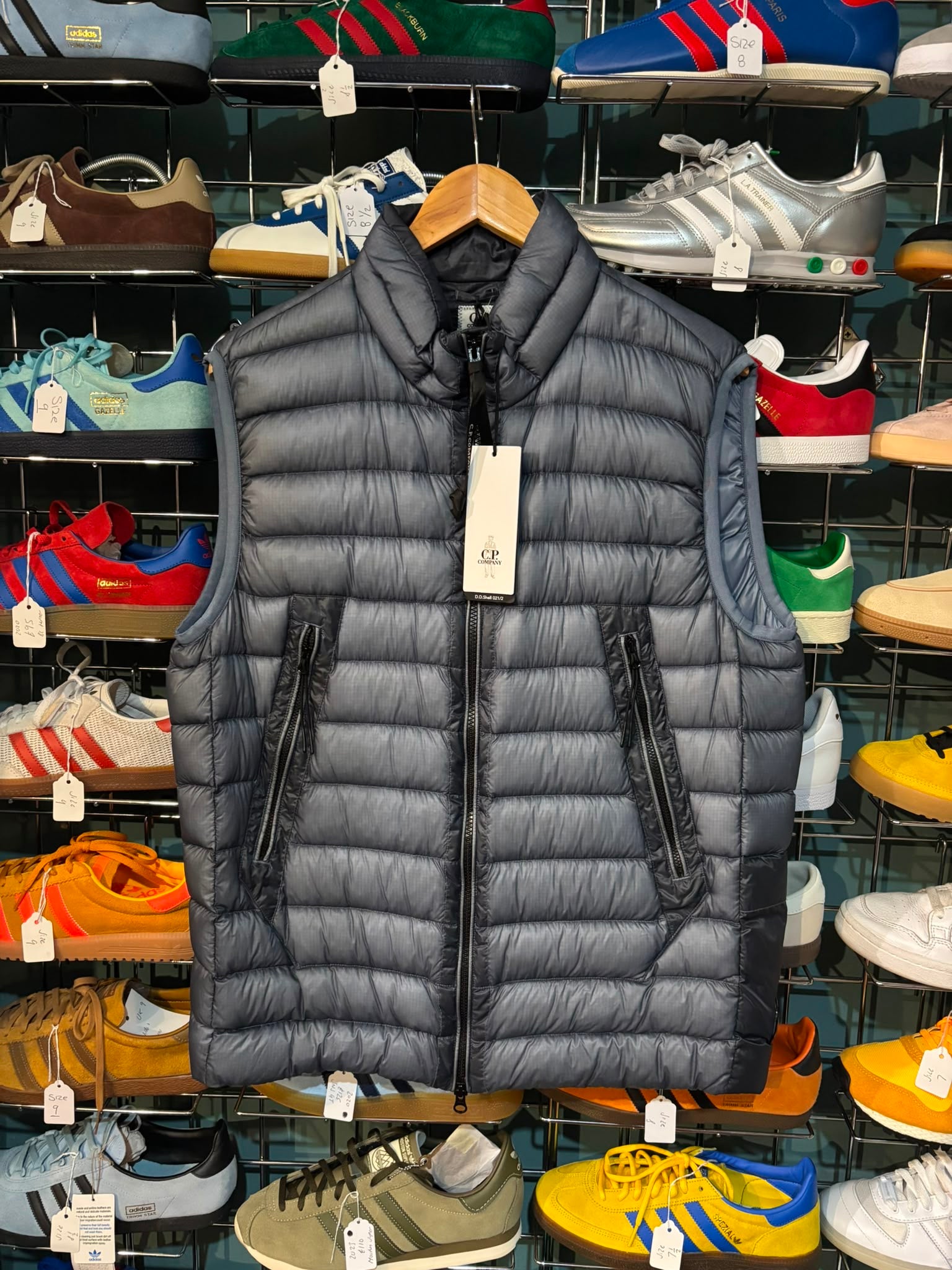 C.P. Company AW22 D.D. Shell Down Gilet Infinity Blue — Front