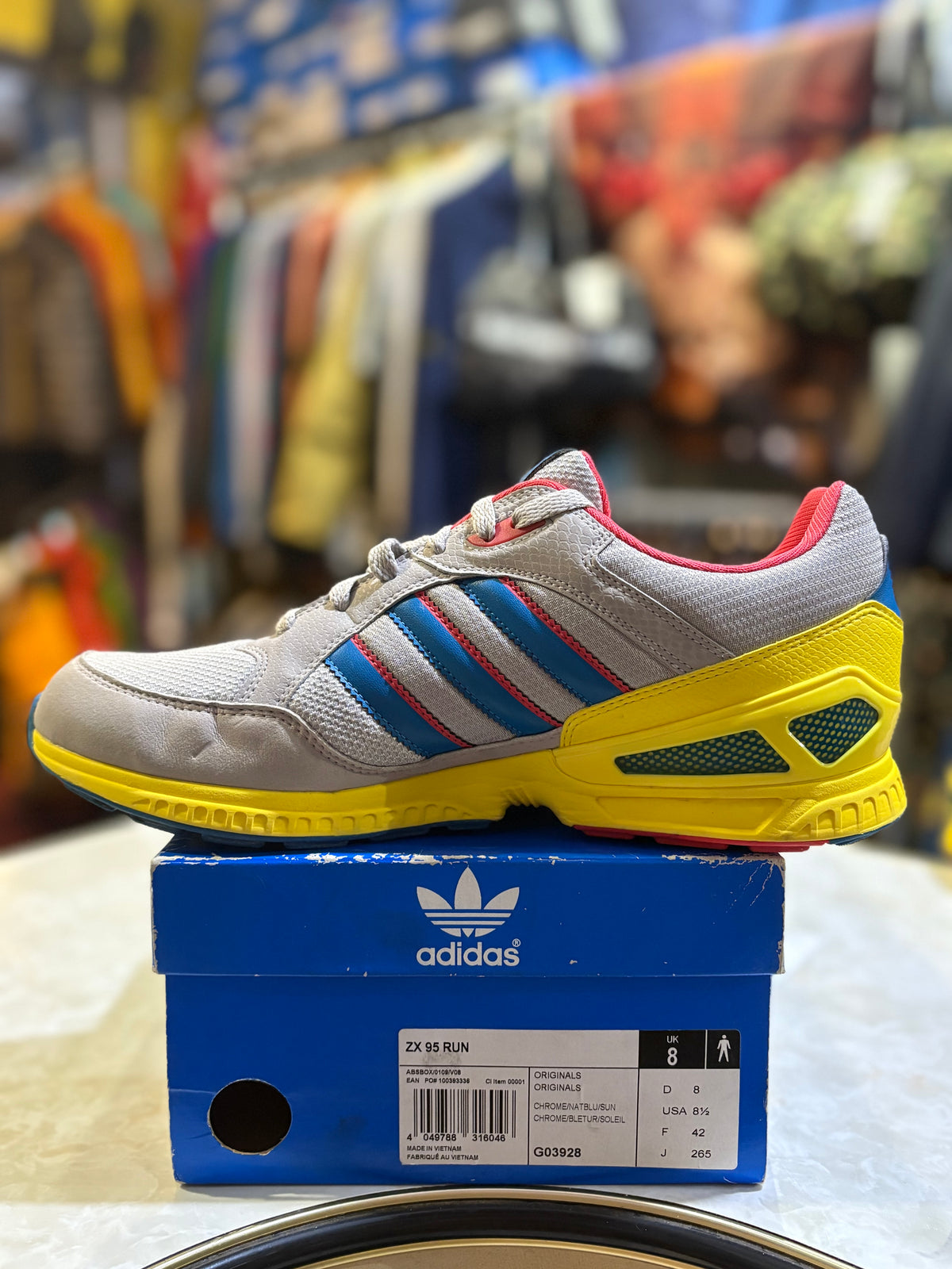Side view of Adidas ZX 95 Run G03928, UK 8