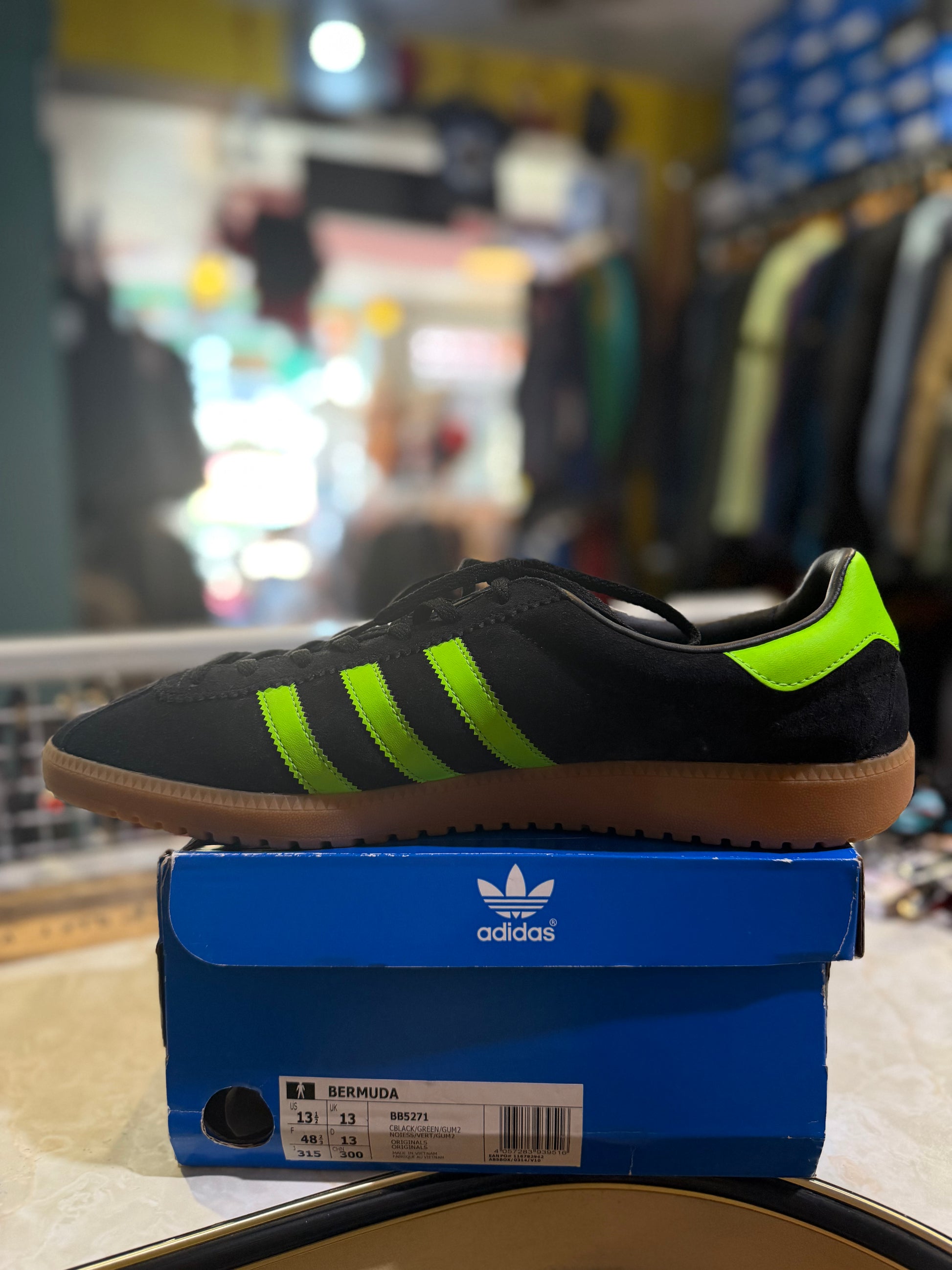 Adidas Bermuda Core Black/Green/Gum UK 13