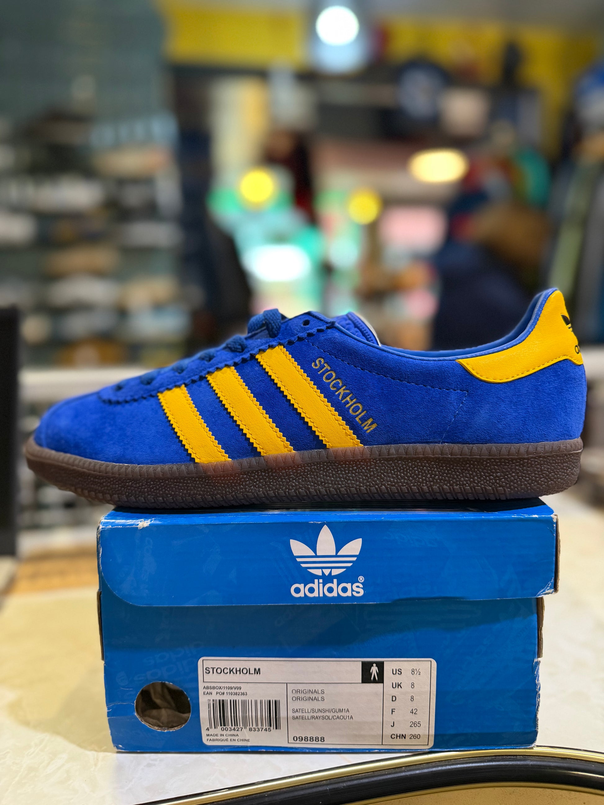Adidas Originals Stockholm Satellite Sunshine - Side profile on box