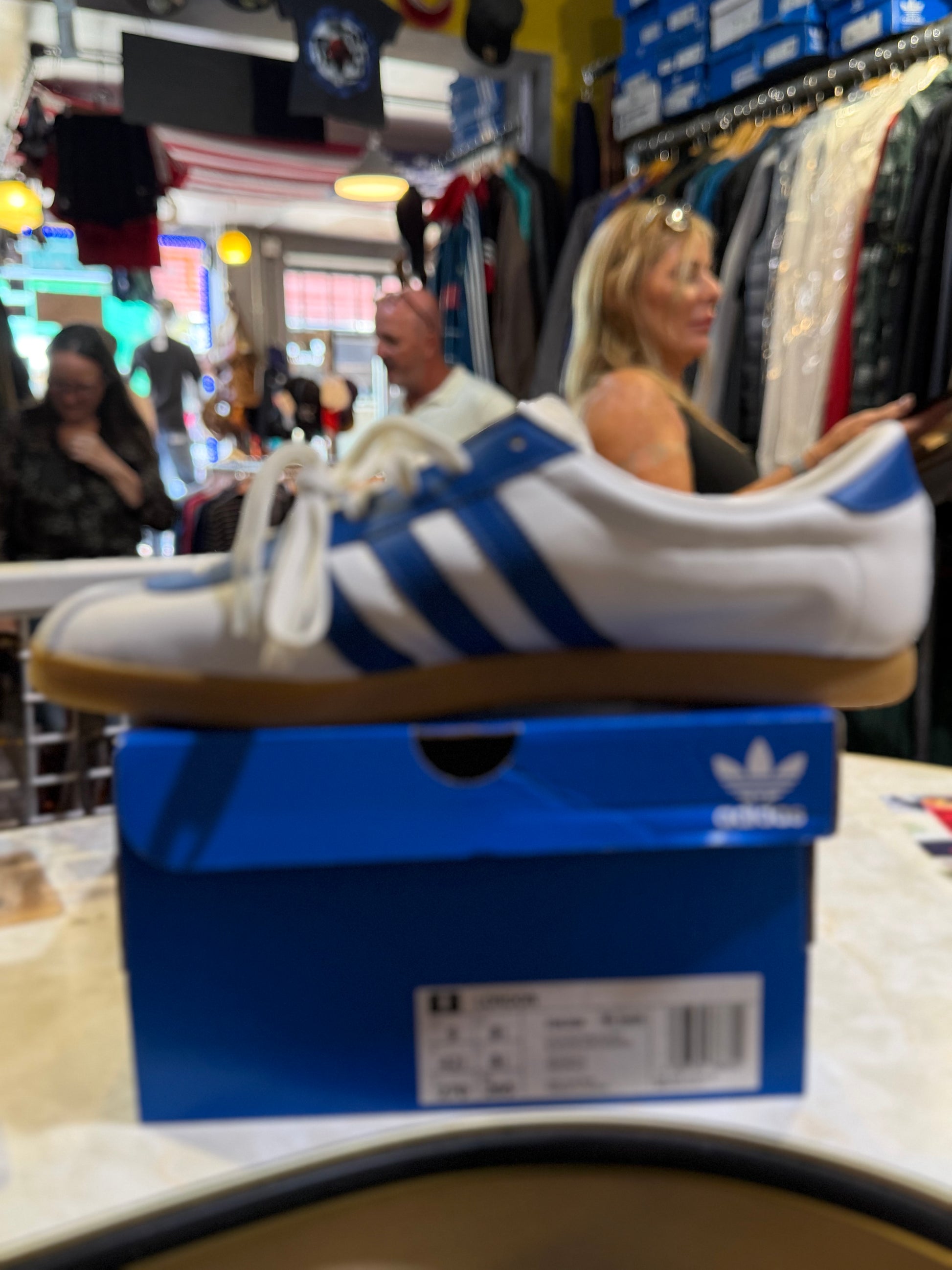 Adidas Originals London White Chalk Blue IG6208 UK 8.5 — front view on box