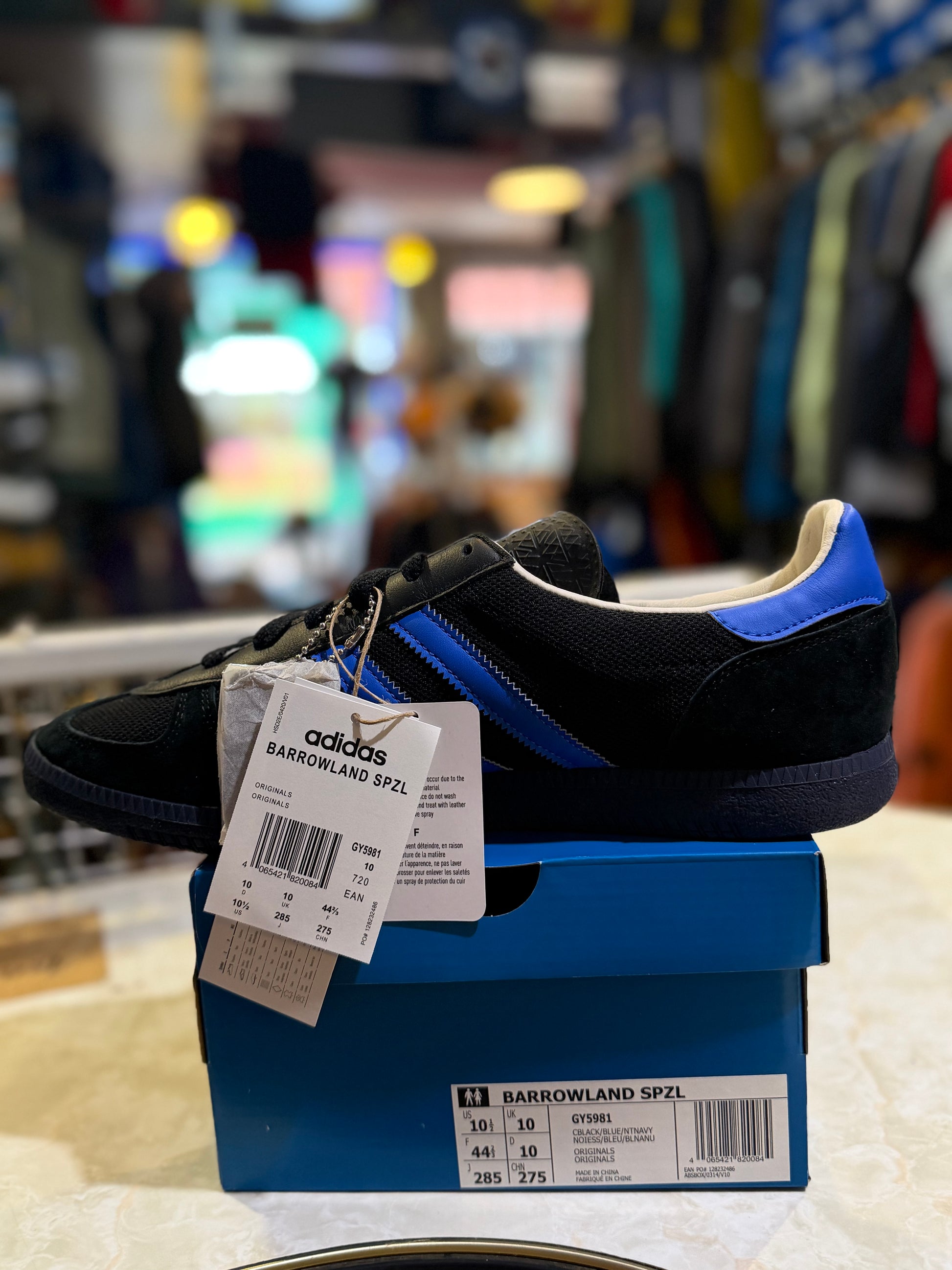 Adidas Barrowland SPZL GY5981 Black Blue Navy UK 10 - Side view with box and tags