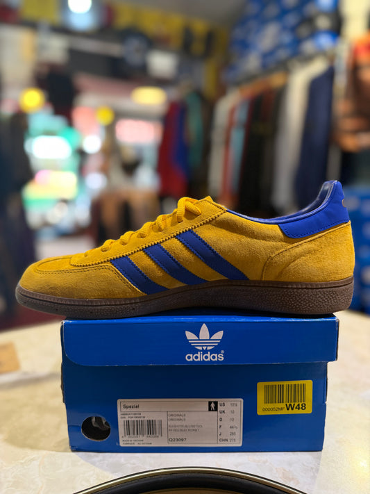 Adidas Spezial Q23097 Yellow Blue - side view on box