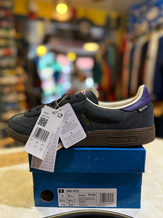 Adidas SNS GTII JR0264 UK 8.5 with attached tags and GORE-TEX branding