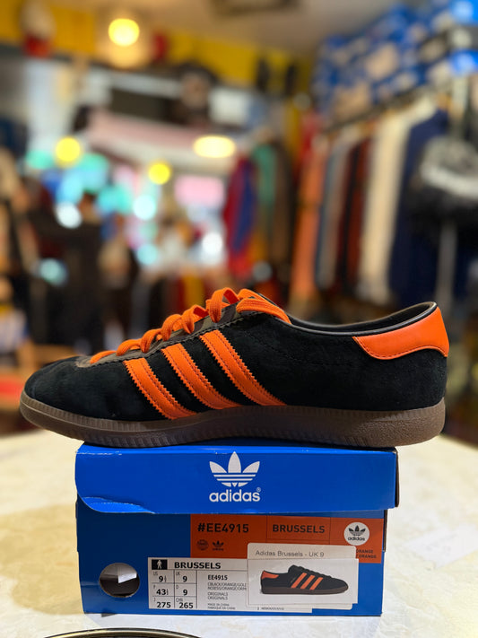Adidas Brussels EE4915 UK 9, side view with orange detailing and original box label
