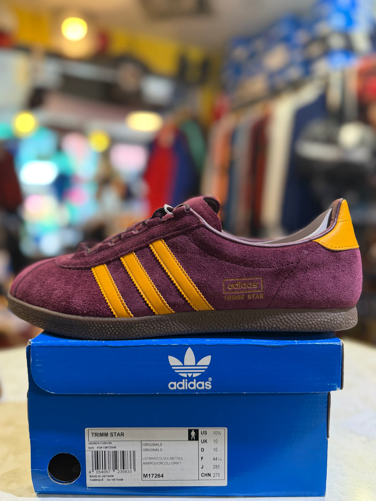 Adidas Trimm Star M17264 UK 10 in Light Maroon / College Gold / Metallic Gold, side view on original blue box