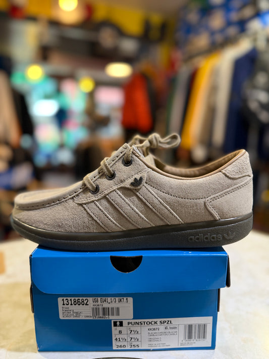Adidas Punstock II SPZL KK3672 UK 7.5, three-quarter view on box