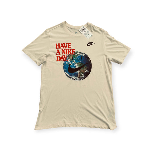 Nike Globe Design T-Shirt