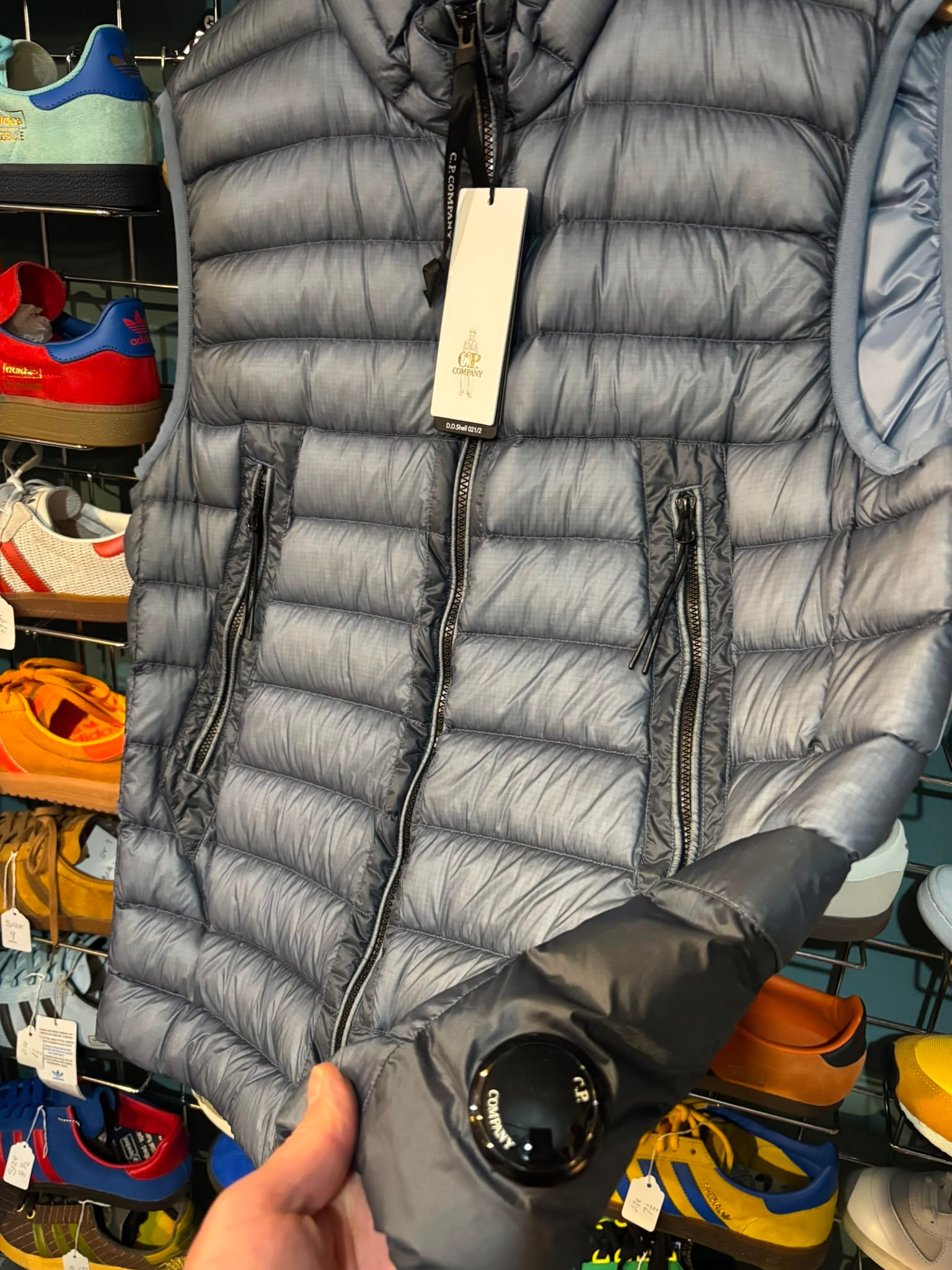 C.P. Company AW22 D.D. Shell Down Gilet — Goggle Lens Detail