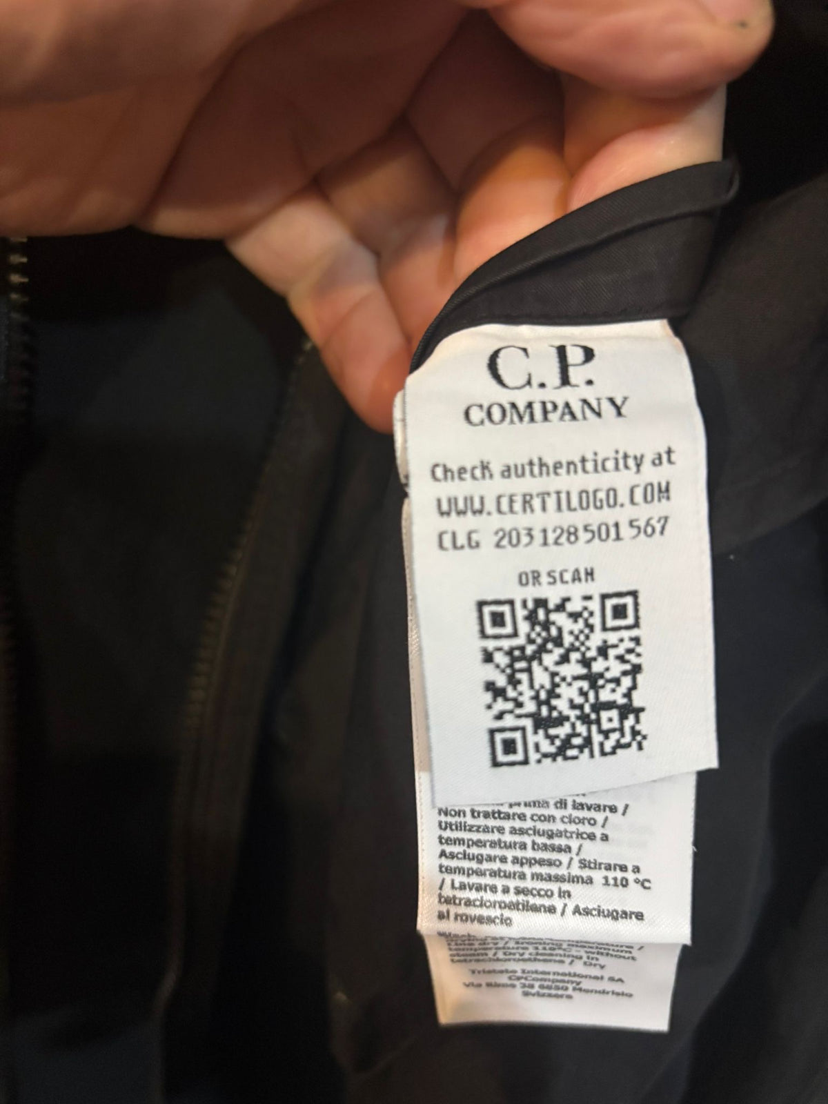 C.P. Company Certilogo authentication label CLG 203128501567